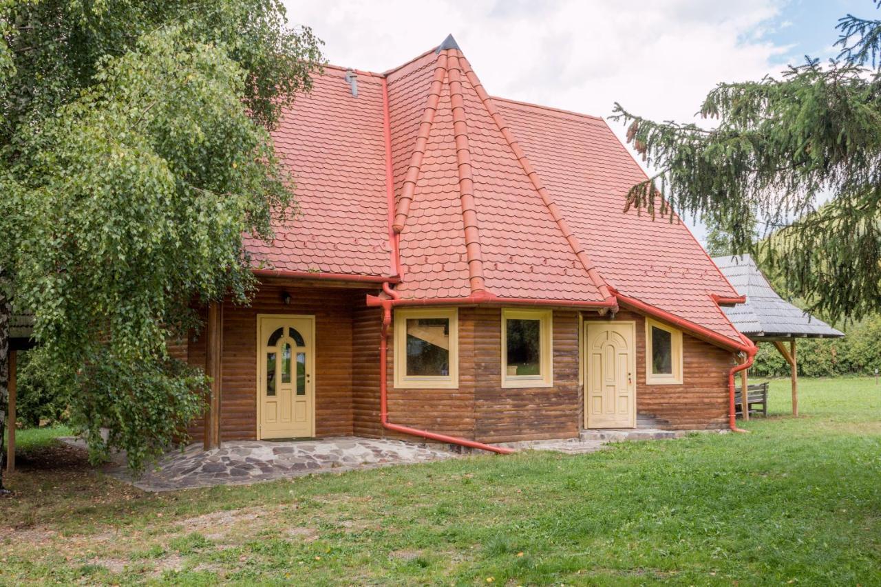 Pensiune și Camping Patru - Gheorgheni Gheorgheni  Exterior foto