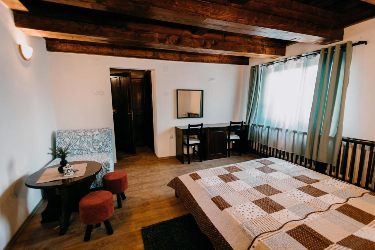 Pensiune și Camping Patru - Gheorgheni Gheorgheni  Exterior foto