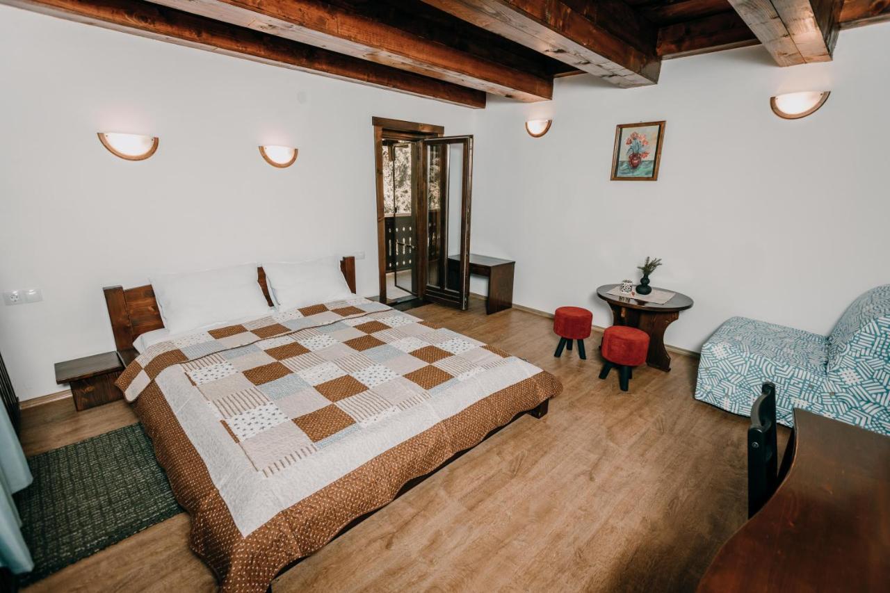 Pensiune și Camping Patru - Gheorgheni Gheorgheni  Exterior foto